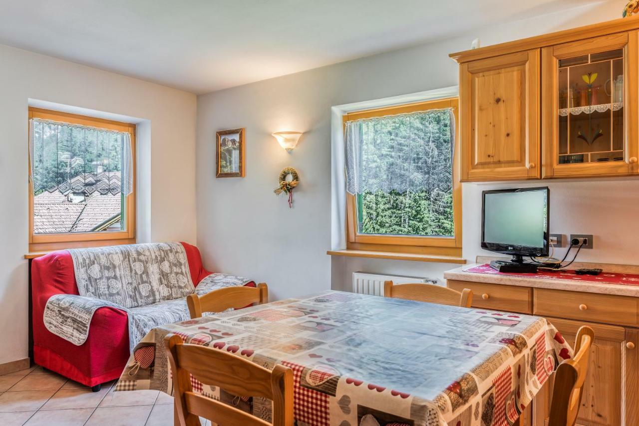 Appartement Majon Del Tisler à Canazei Extérieur photo